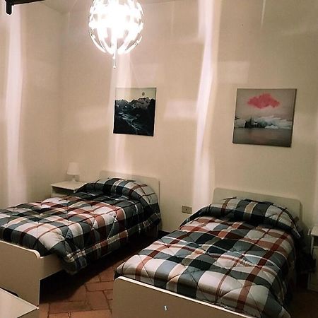 La Torre Di Morro Bed and Breakfast Καμερίνο Εξωτερικό φωτογραφία
