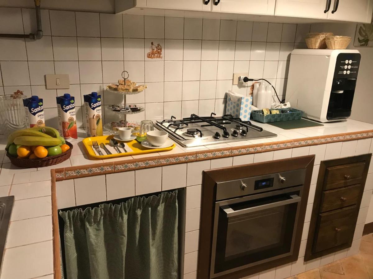 La Torre Di Morro Bed and Breakfast Καμερίνο Εξωτερικό φωτογραφία